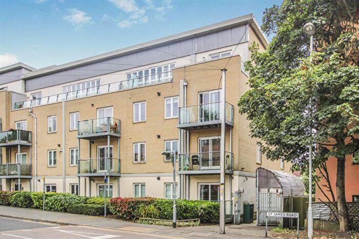 2 Bedroom Apartment For Sale In St. James Road, Brentwood, CM14