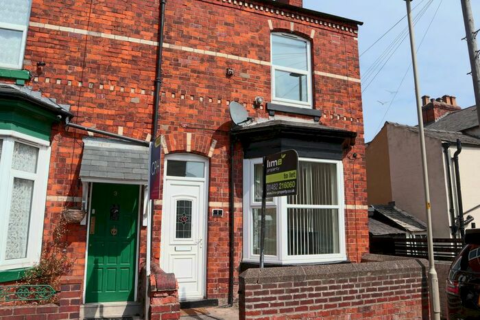 2 Bedroom End Of Terrace House To Rent In Beaconsfield Street, Scarborough, YO12