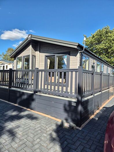 2 Bedroom Lodge For Sale In Wyre Common, Cleobury Mortimer, Kidderminster, DY14