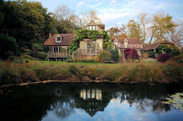 11 Bedroom Detached House For Sale In Mill Lane Kidmore End Reading, South Oxfordshire, RG4