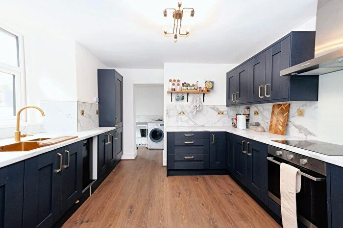 4 Bedroom Semi-Detached House For Sale In Penelope Road, Salford, M6