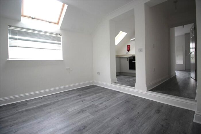 1 Bedroom Apartment To Rent In Kent Road, Gravesend, Kent, DA11