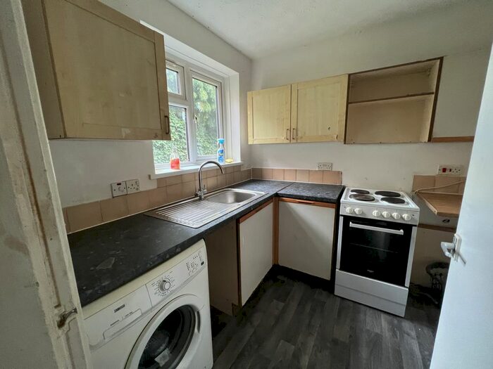 1 Bedroom Flat To Rent In Daneshill Road, Leicester, Leicesterhire, LE3