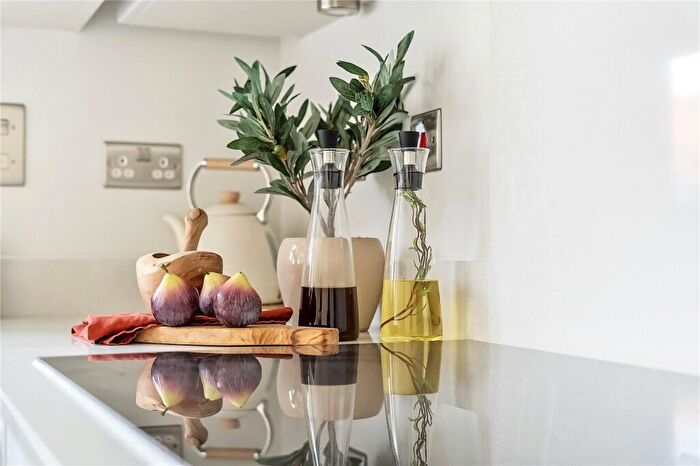 3 Bedroom Detached House For Sale In Tower House Farm, The Street, Mortimer, Reading, RG7