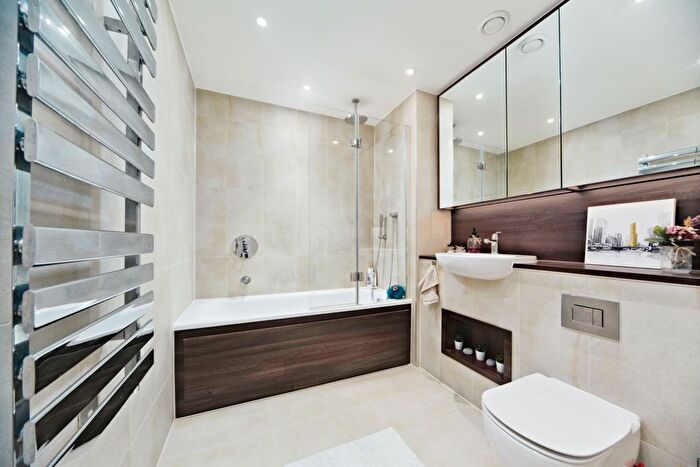 1 Bedroom Flat To Rent In Gladwin Tower, Nine Elms, SW8