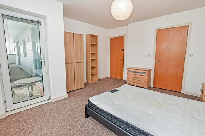 3 Bedroom Flat To Rent In The Linx, Simpson Street, Noma, Manchester, M4