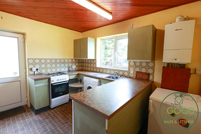 2 Bedroom Bungalow For Sale In Foxdale, Preston, PR1