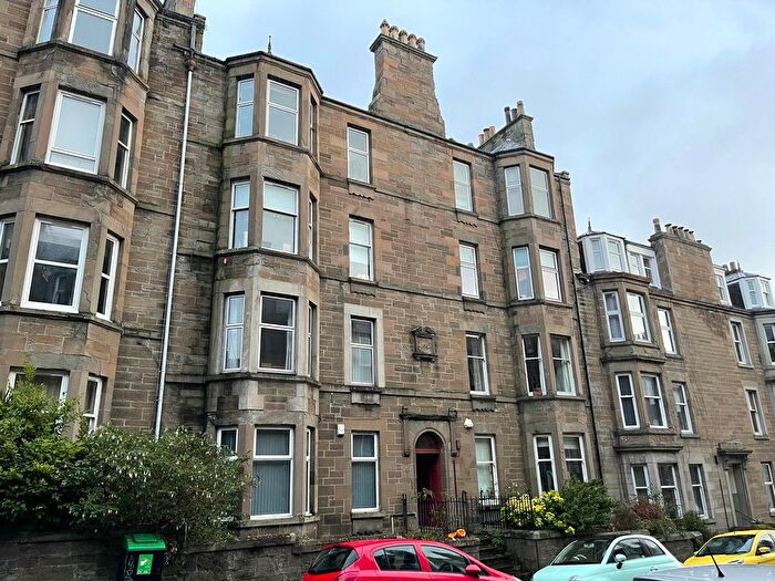 3 Bedroom Flat To Rent In Bellefield Avenue, Dundee, Angus, DD1