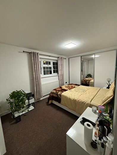 3 Bedroom Semi-Detached House To Rent In The Frithe, Slough, SL2