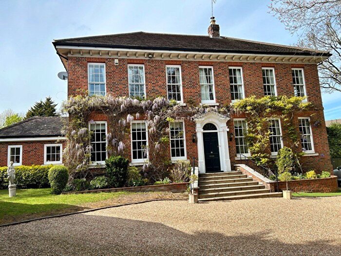 5 Bedroom Detached House For Sale In Ravenswood Drive, Camberley, Surrey, GU15