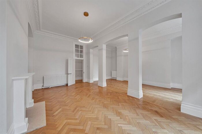 2 Bedroom Flat To Rent In Albert Hall Mansions, Kensington Gore, London, SW7