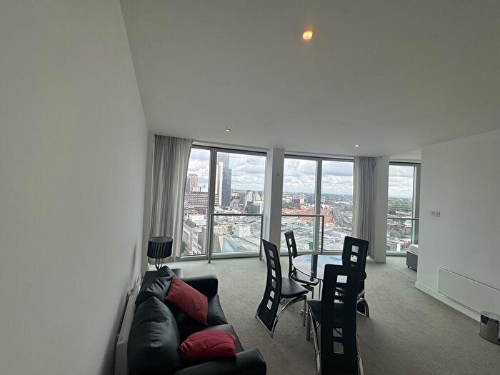 1 Bedroom Apartment To Rent In **Available Now**th Floor Rotunda Bed - Furnished, B2