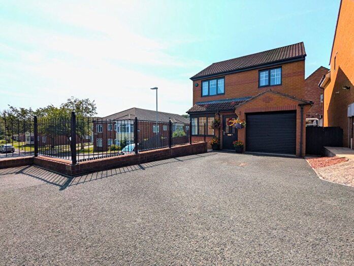 3 Bedroom Detached House For Sale In Cong Burn View, Pelton Fell, Chester Le Street, DH2