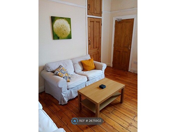 3 Bedroom Flat To Rent In Hazelwood Avenue, West Jesmond, NE2