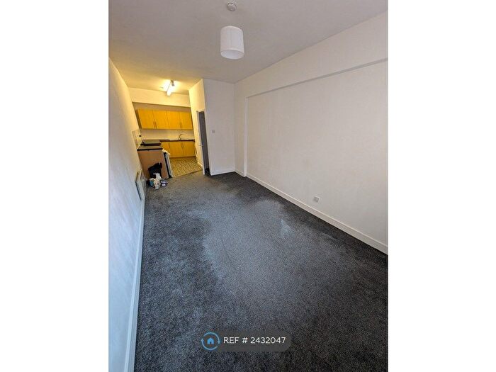 1 Bedroom Flat To Rent In Oldham Street, Manchester, M4