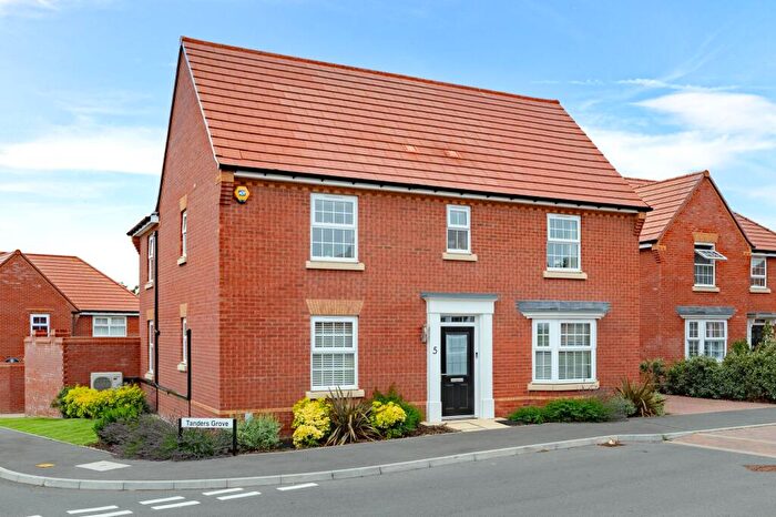 4 Bedroom Detached House For Sale In Tinick Crescent, Lavendon, MK46