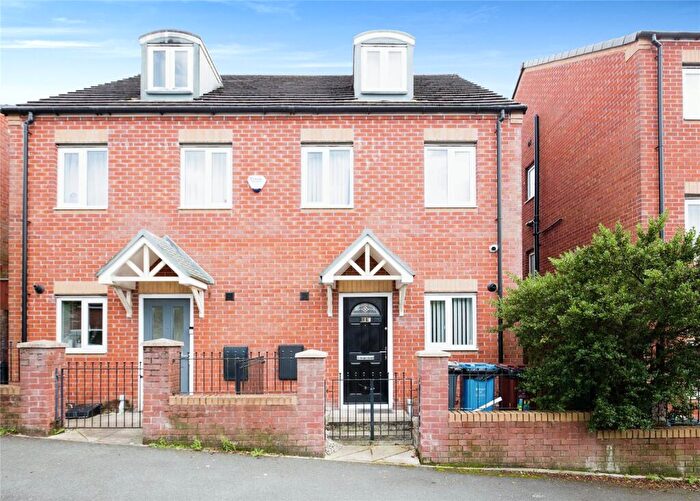 3 Bedroom Semi Detached House For Sale In Hexagon Close, Manchester, Lancashire, M9