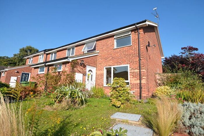 3 Bedroom Property To Rent In Buckingham Way, Frimley, Camberley, GU16