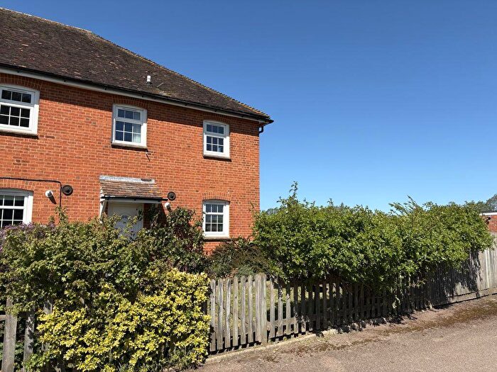 3 Bedroom End Of Terrace House For Sale In Mill Lane, Wateringbury, ME18