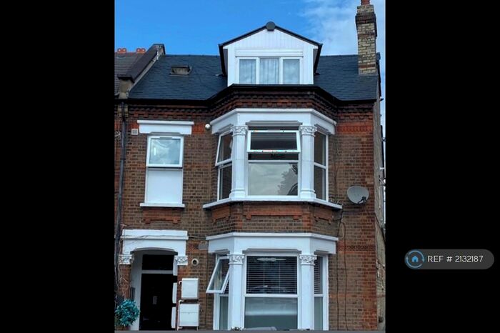 2 Bedroom Flat To Rent In Mountfield Road, Finchley, N3