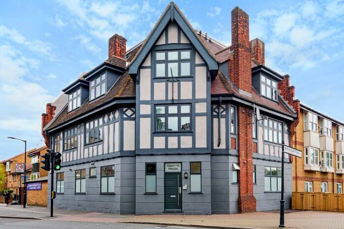 2 Bedroom Apartment To Rent In Bird In Bush Road, London, SE15