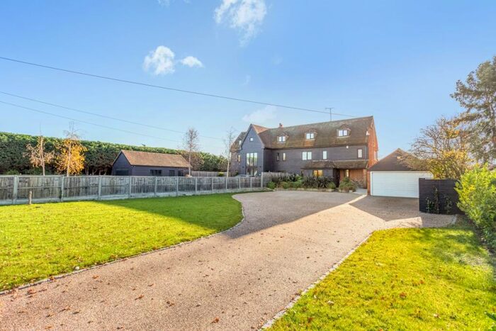 5 Bedroom Semi-Detached House To Rent In Drift Road Winkfield, SL4