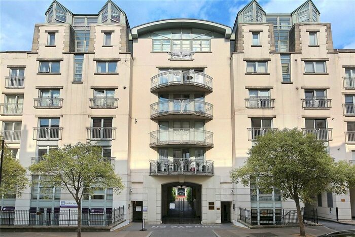 1 Bedroom Flat To Rent In Kensington Gardens Square, Bayswater, W2