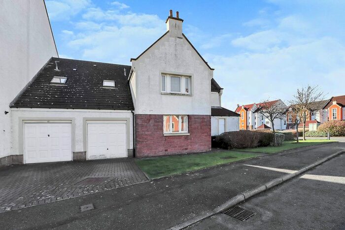 2 Bedroom Flat To Rent In The Moorings, Dalgety Bay, Dunfermline, KY11