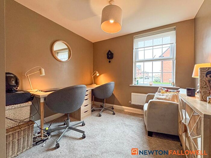 4 Bedroom Detached House For Sale In Victor Way, Fernwood, NG24