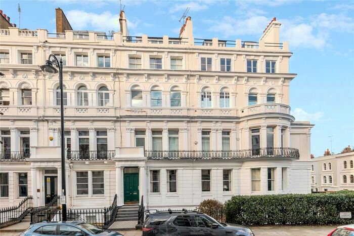 2 Bedroom Flat To Rent In Ladbroke Gardens, London, W11