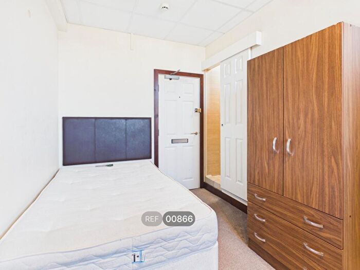 1 Bedroom Property To Rent In Anchor House, Anlaby Road, HU3