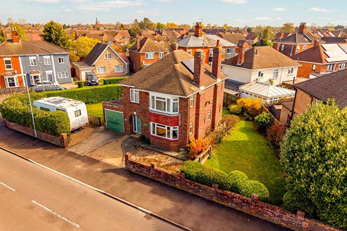 3 Bedroom Detached House For Sale In Maple Grove, Spalding, PE11