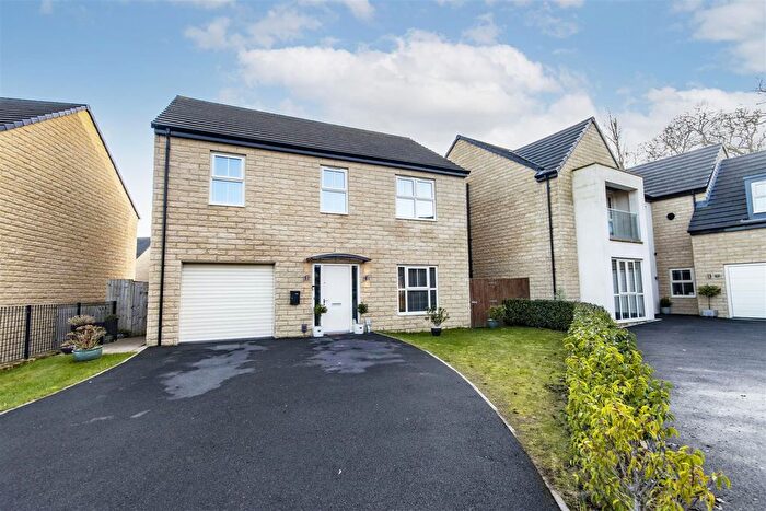 4 Bedroom Detached House For Sale In Hulford Street, Chesterfield, S41