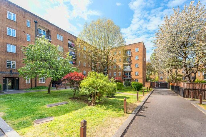 2 Bedroom Flat To Rent In Dibdin House, Maida Vale, London, W9
