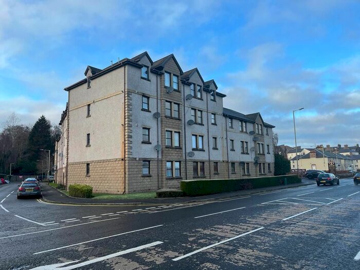 2 Bedroom Flat To Rent In Coach House Court, Perth, Perthshire, PH1
