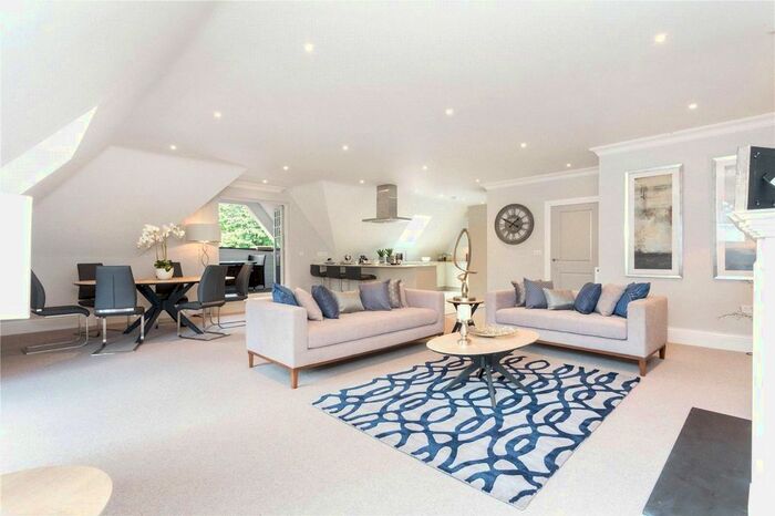 3 Bedroom Flat To Rent In Summersdale Place, Lavant Road, Chichester, West Sussex, PO19