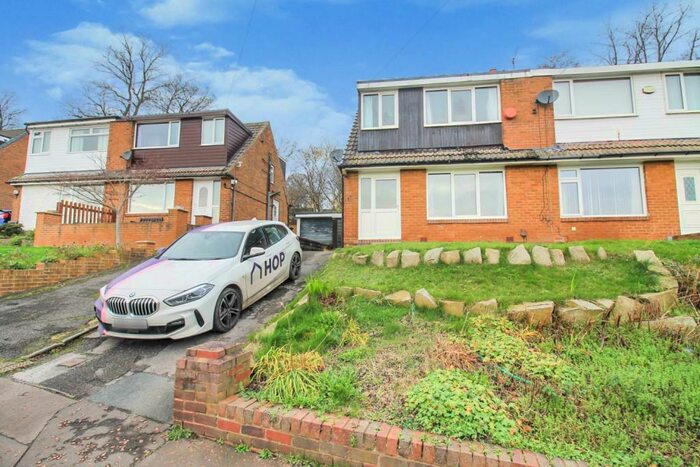 3 Bedroom Semi-Detached House To Rent In Rastrick, Brighouse, HD6