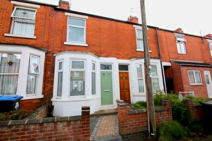 2 Bedroom Terraced House To Rent In Sandown Road, Rugby, CV21