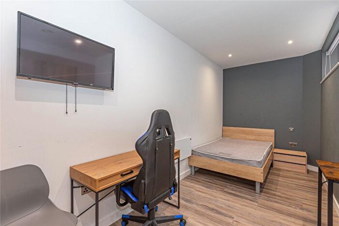 1 Bedroom Studio To Rent In College Green, Bristol, BS1