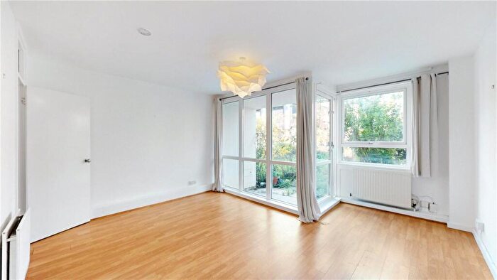 Studio To Rent In Plender Street, London, NW1