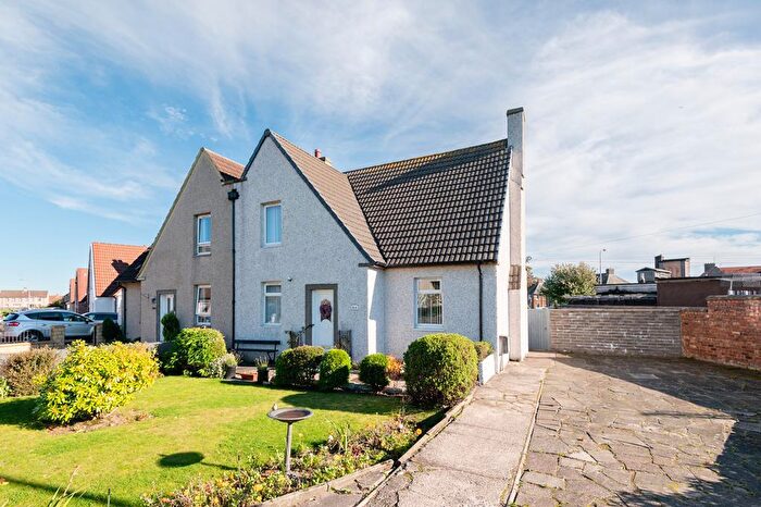 3 Bedroom Semi-Detached House For Sale In Maple Gardens, Methil, KY8