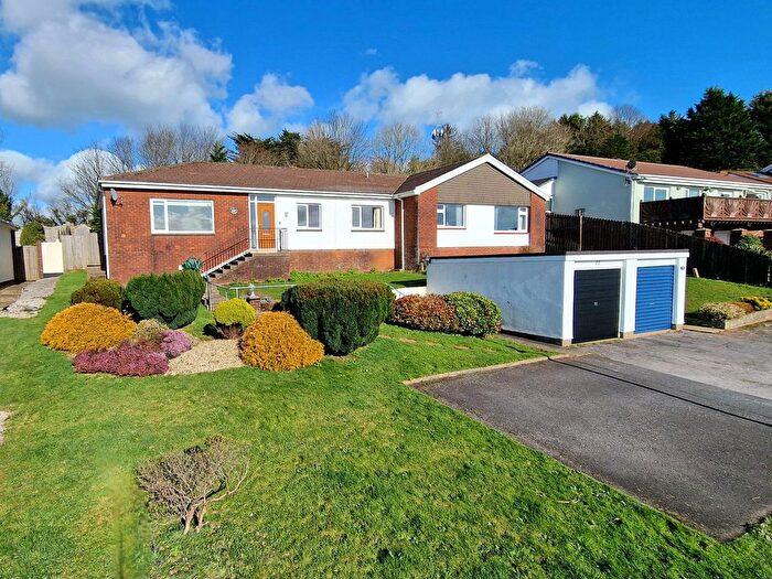 3 Bedroom Semi-Detached Bungalow For Sale In Great Hill, Torquay, TQ2