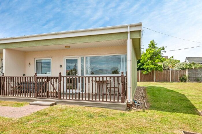 2 Bedroom Bungalow For Sale In Mill Lane, Bacton, Norwich, NR12