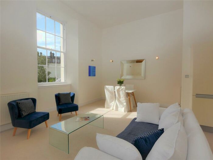 1 Bedroom Garage / Parking To Rent In Mill Lane, Edinburgh, EH6