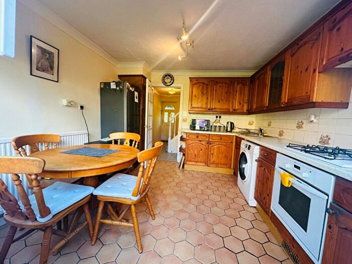 3 Bedroom End Of Terrace House For Sale In Broad Dean, Eaglestone, MK6