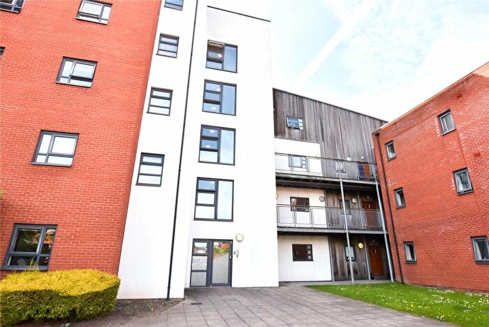 2 Bedroom Apartment To Rent In Montmano Drive, West Didsbury, Manchester, M20