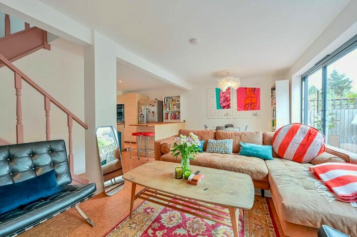 3 Bedroom Property To Rent In Ernest Gardens, Grove Park, London, W4