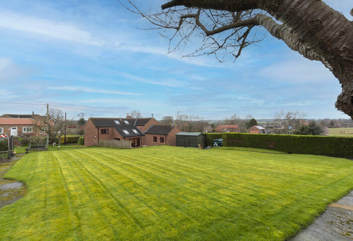 3 Bedroom Detached House For Sale In Oaklea, Thrintoft, Northallerton, DL7