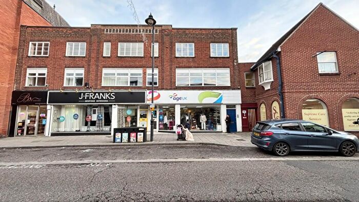 3 Bedroom Flat To Rent In Moulsham Street, Chelmsford, CM2