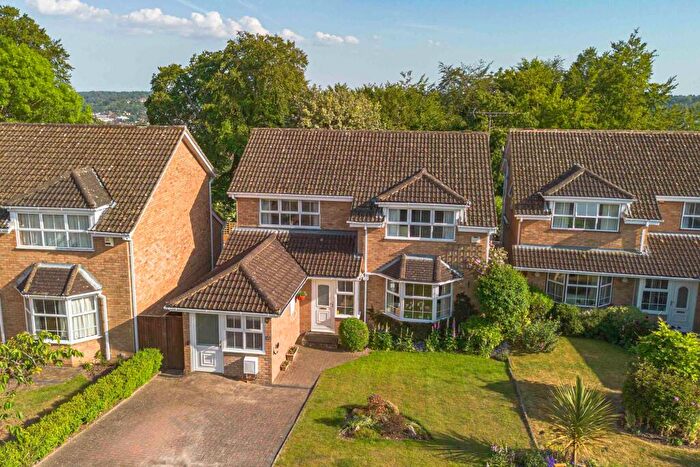 5 Bedroom Detached House For Sale In Sunnycroft, Downley, HP13